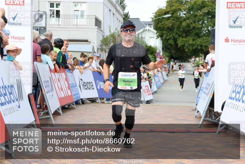 31.08.2025 - 21. Blankeneser Heldenlauf Strokosch-Dieckow http://msf.ph/oto/8660762 31.08.2025 11:29:55 Ziel 3703 meine-sportfotos.de