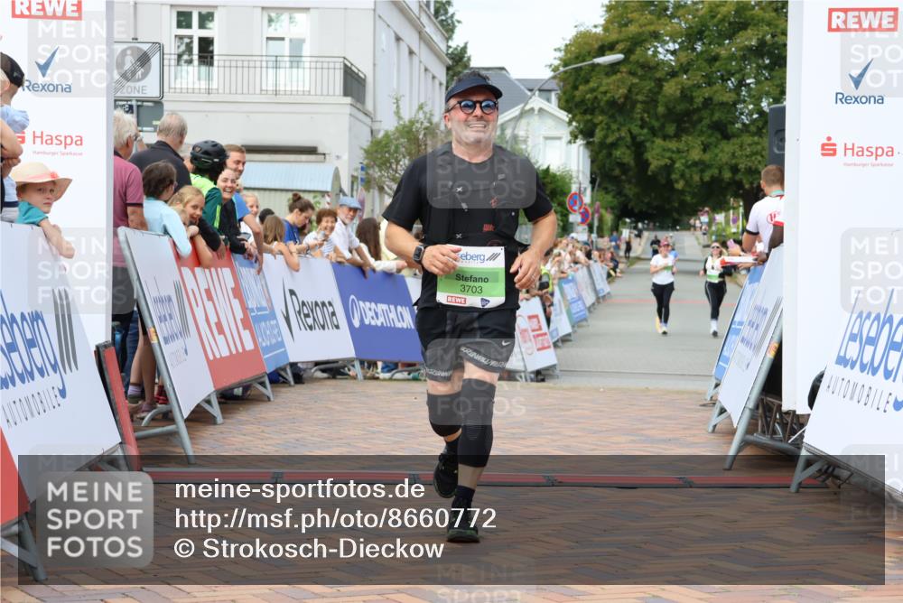 31.08.2025 - 21. Blankeneser Heldenlauf Strokosch-Dieckow http://msf.ph/oto/8660772 31.08.2025 11:29:55 Ziel 3703 meine-sportfotos.de