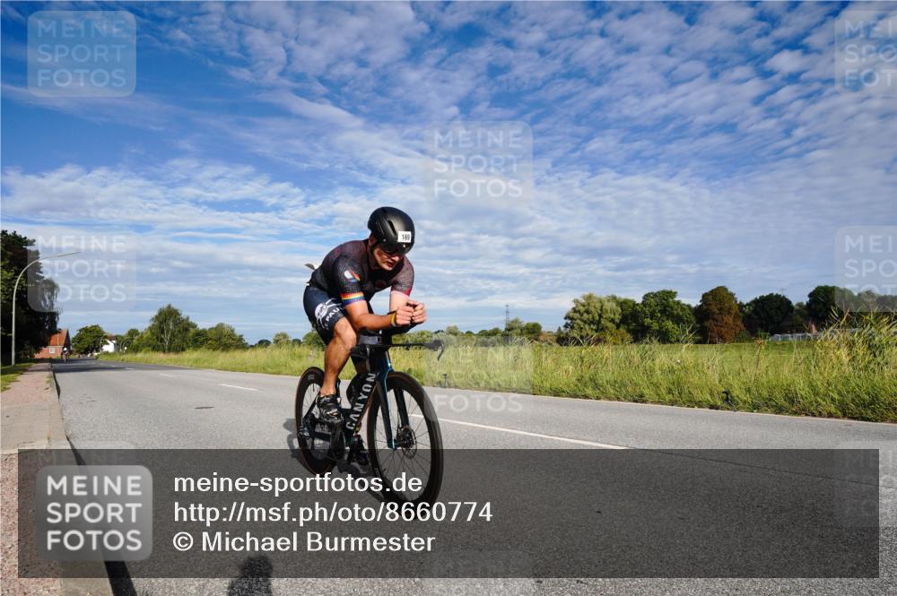 31.08.2025 - Elbe Triathlon Hamburg Michael Burmester http://msf.ph/oto/8660774 31.08.2025 08:55:10 Radfahren 169 meine-sportfotos.de