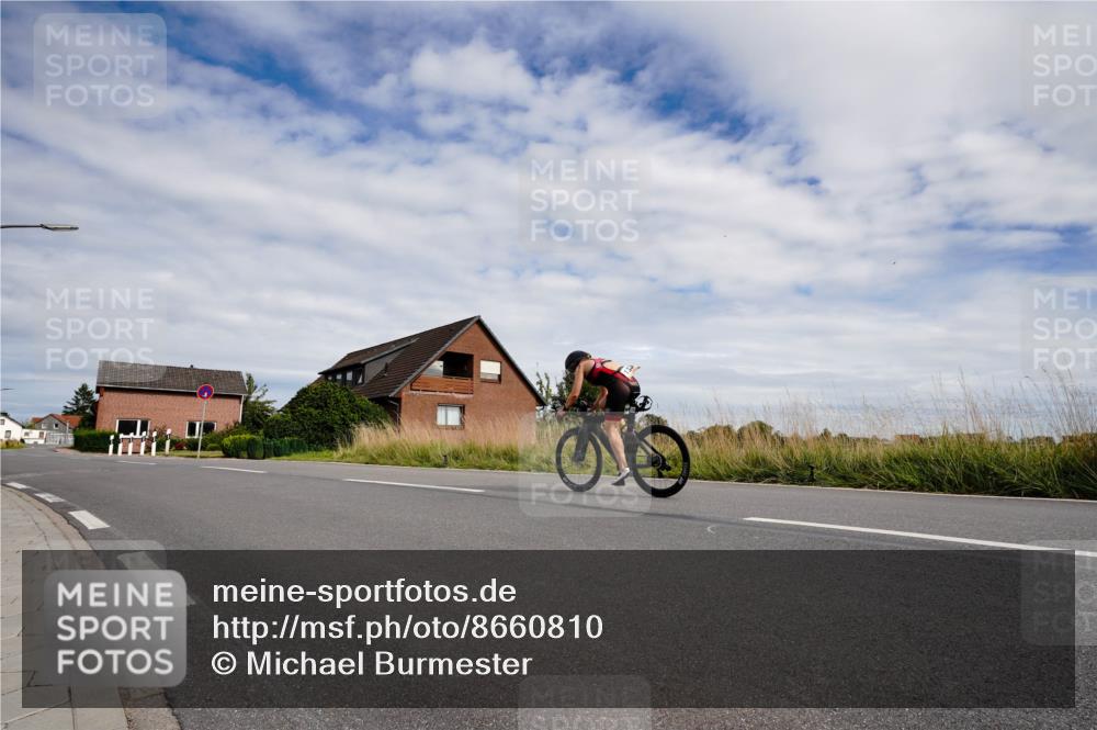 31.08.2025 - Elbe Triathlon Hamburg Michael Burmester http://msf.ph/oto/8660810 31.08.2025 15:37:54 Radfahren  meine-sportfotos.de