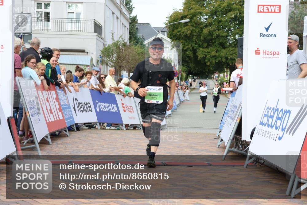 31.08.2025 - 21. Blankeneser Heldenlauf Strokosch-Dieckow http://msf.ph/oto/8660815 31.08.2025 11:29:54 Ziel 3703 meine-sportfotos.de