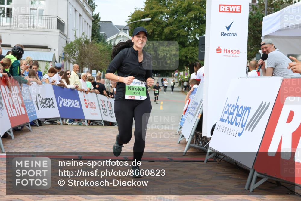 31.08.2025 - 21. Blankeneser Heldenlauf Strokosch-Dieckow http://msf.ph/oto/8660823 31.08.2025 11:29:38 Ziel 3044 meine-sportfotos.de