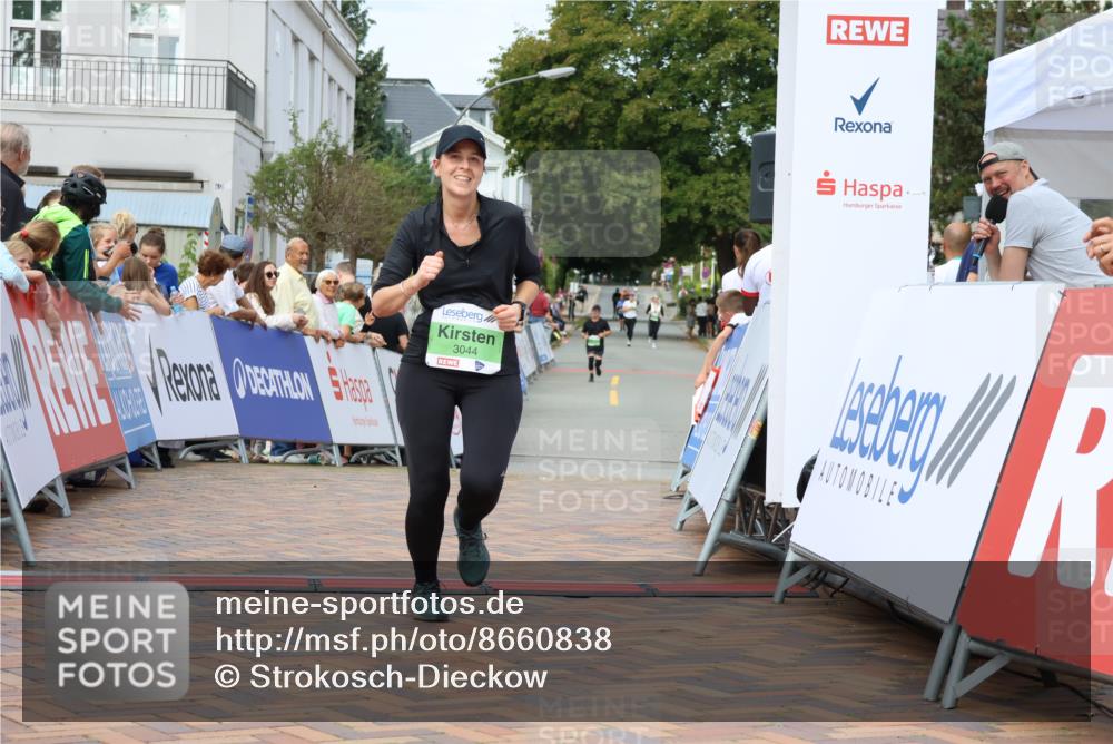 31.08.2025 - 21. Blankeneser Heldenlauf Strokosch-Dieckow http://msf.ph/oto/8660838 31.08.2025 11:29:38 Ziel 3044 meine-sportfotos.de