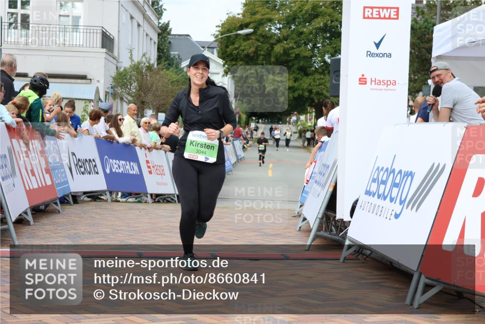 31.08.2025 - 21. Blankeneser Heldenlauf Strokosch-Dieckow http://msf.ph/oto/8660841 31.08.2025 11:29:38 Ziel 3044 meine-sportfotos.de