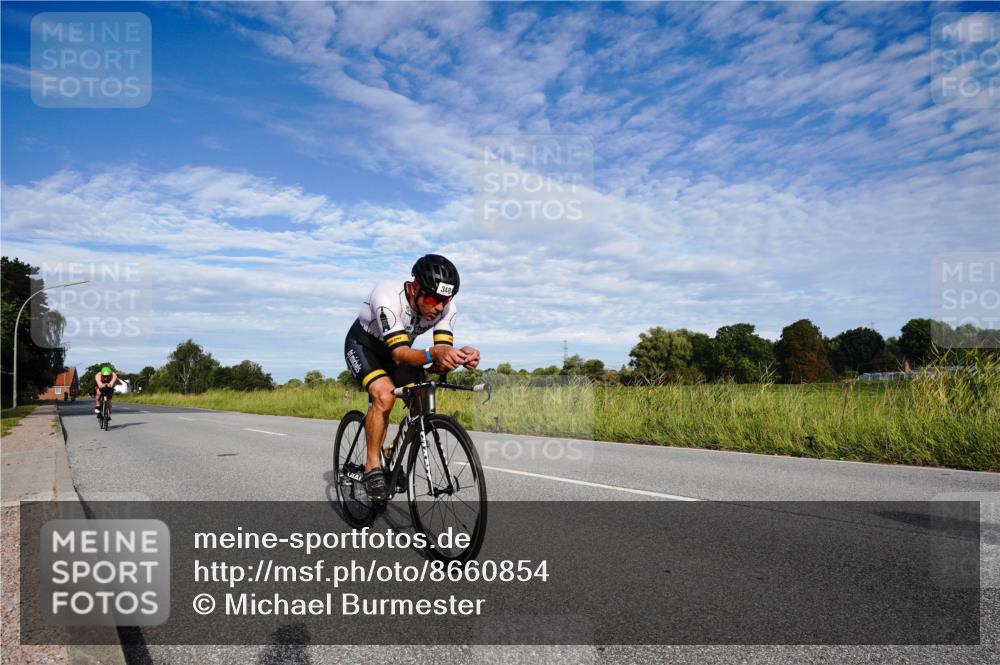 31.08.2025 - Elbe Triathlon Hamburg Michael Burmester http://msf.ph/oto/8660854 31.08.2025 08:57:17 Radfahren 185, 193, 246, 309, 348 meine-sportfotos.de