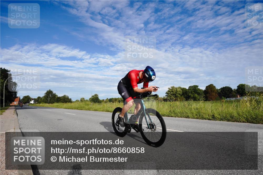 31.08.2025 - Elbe Triathlon Hamburg Michael Burmester http://msf.ph/oto/8660858 31.08.2025 08:57:23 Radfahren 193, 293, 346 meine-sportfotos.de