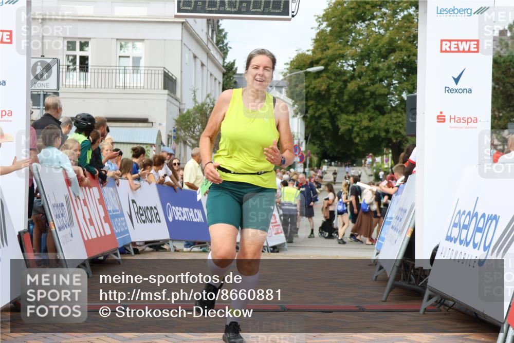 31.08.2025 - 21. Blankeneser Heldenlauf Strokosch-Dieckow http://msf.ph/oto/8660881 31.08.2025 11:29:08 Ziel 3215 meine-sportfotos.de