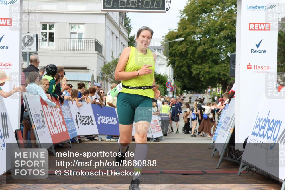 31.08.2025 - 21. Blankeneser Heldenlauf Strokosch-Dieckow http://msf.ph/oto/8660888 31.08.2025 11:29:07 Ziel 3215 meine-sportfotos.de