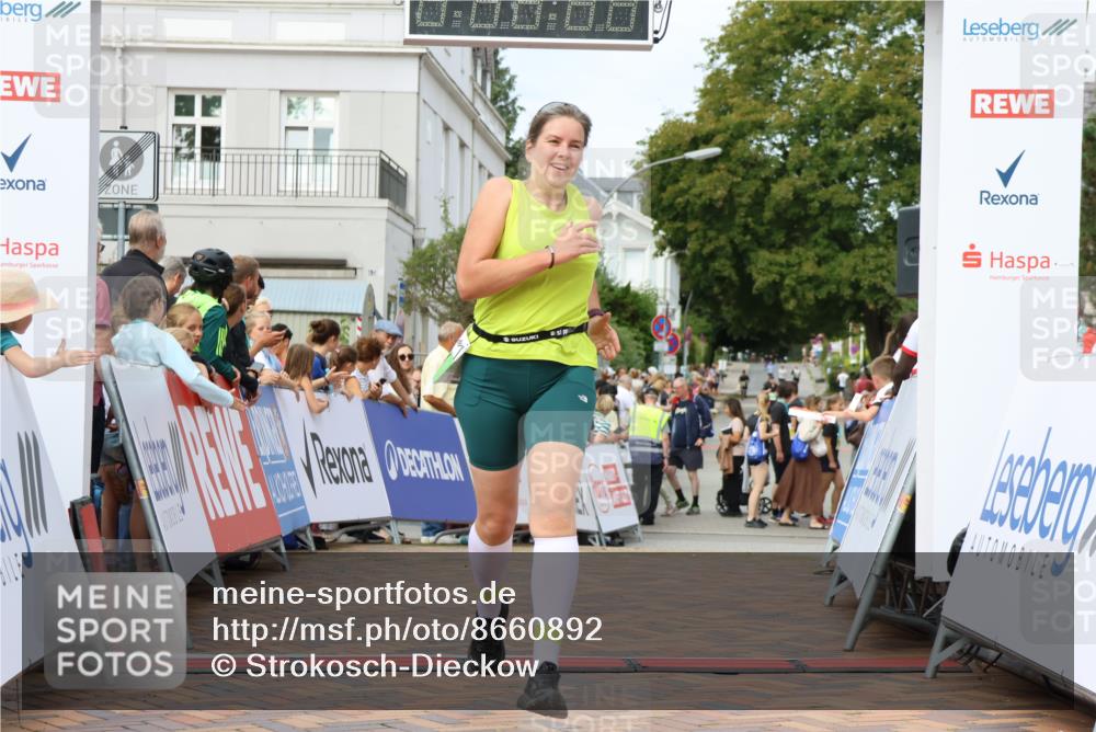31.08.2025 - 21. Blankeneser Heldenlauf Strokosch-Dieckow http://msf.ph/oto/8660892 31.08.2025 11:29:07 Ziel 3215 meine-sportfotos.de