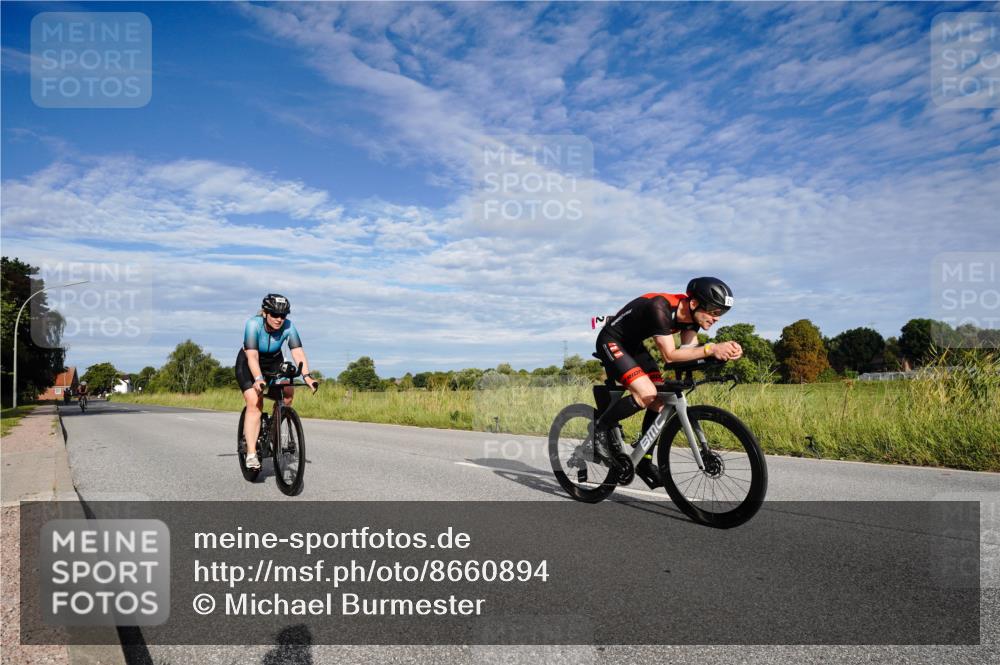 31.08.2025 - Elbe Triathlon Hamburg Michael Burmester http://msf.ph/oto/8660894 31.08.2025 08:58:18 Radfahren 212, 259, 305, 366, 385 meine-sportfotos.de
