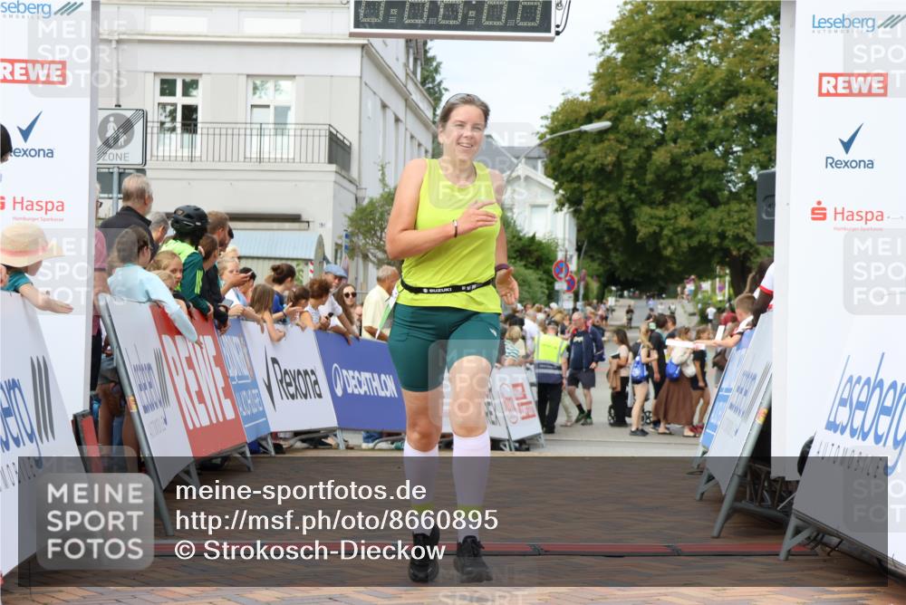 31.08.2025 - 21. Blankeneser Heldenlauf Strokosch-Dieckow http://msf.ph/oto/8660895 31.08.2025 11:29:07 Ziel 3215 meine-sportfotos.de