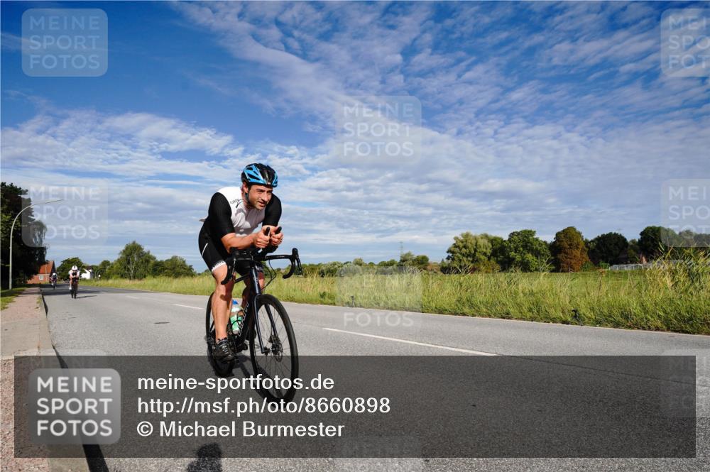 31.08.2025 - Elbe Triathlon Hamburg Michael Burmester http://msf.ph/oto/8660898 31.08.2025 08:58:25 Radfahren 239, 247, 268, 278, 385 meine-sportfotos.de