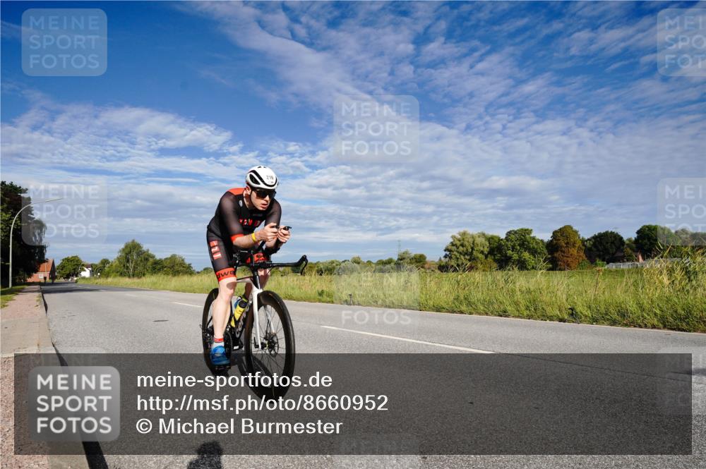 31.08.2025 - Elbe Triathlon Hamburg Michael Burmester http://msf.ph/oto/8660952 31.08.2025 08:59:22 Radfahren 174, 216, 233 meine-sportfotos.de