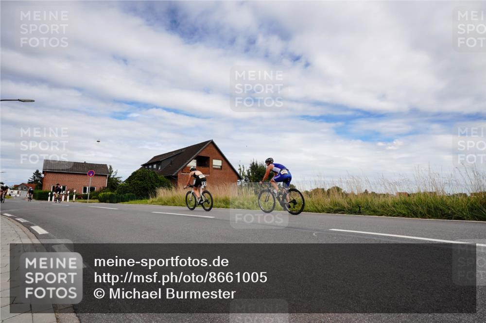 31.08.2025 - Elbe Triathlon Hamburg Michael Burmester http://msf.ph/oto/8661005 31.08.2025 15:49:46 Radfahren  meine-sportfotos.de