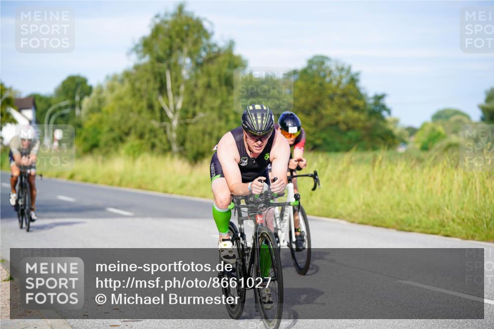 31.08.2025 - Elbe Triathlon Hamburg Michael Burmester http://msf.ph/oto/8661027 31.08.2025 08:57:06 Radfahren 177, 198, 298, 311 meine-sportfotos.de