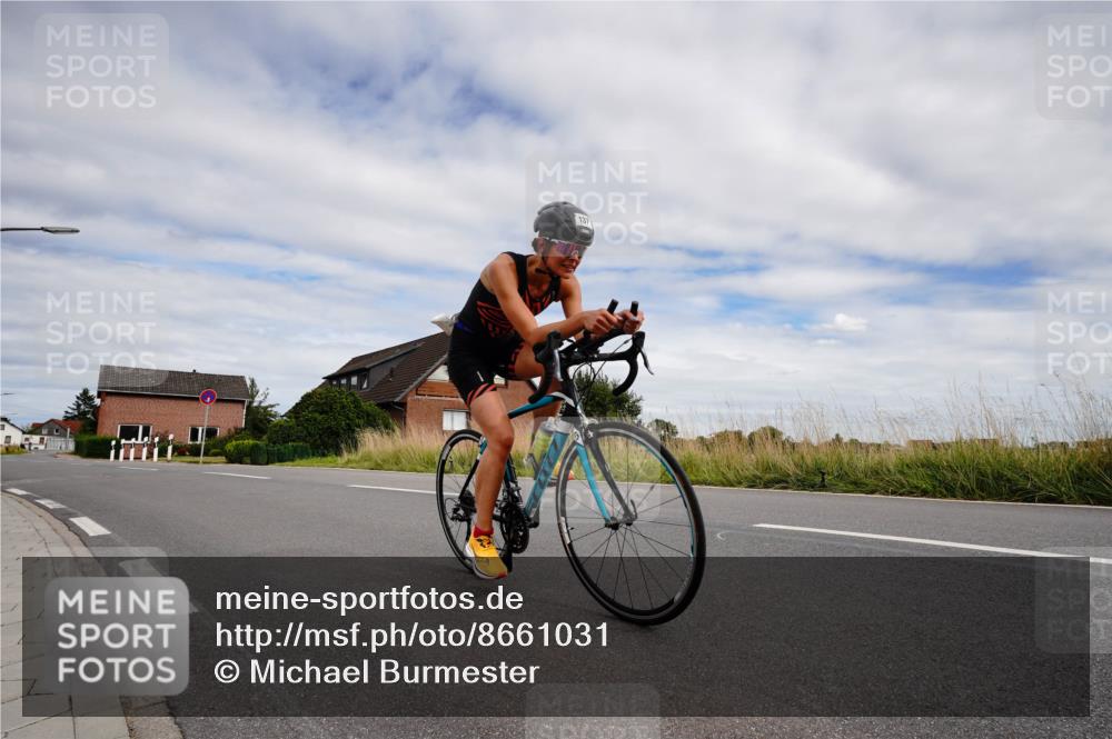 31.08.2025 - Elbe Triathlon Hamburg Michael Burmester http://msf.ph/oto/8661031 31.08.2025 15:52:06 Radfahren  meine-sportfotos.de