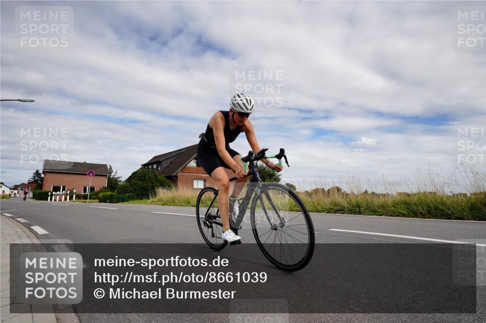 31.08.2025 - Elbe Triathlon Hamburg Michael Burmester http://msf.ph/oto/8661039 31.08.2025 15:52:18 Radfahren  meine-sportfotos.de