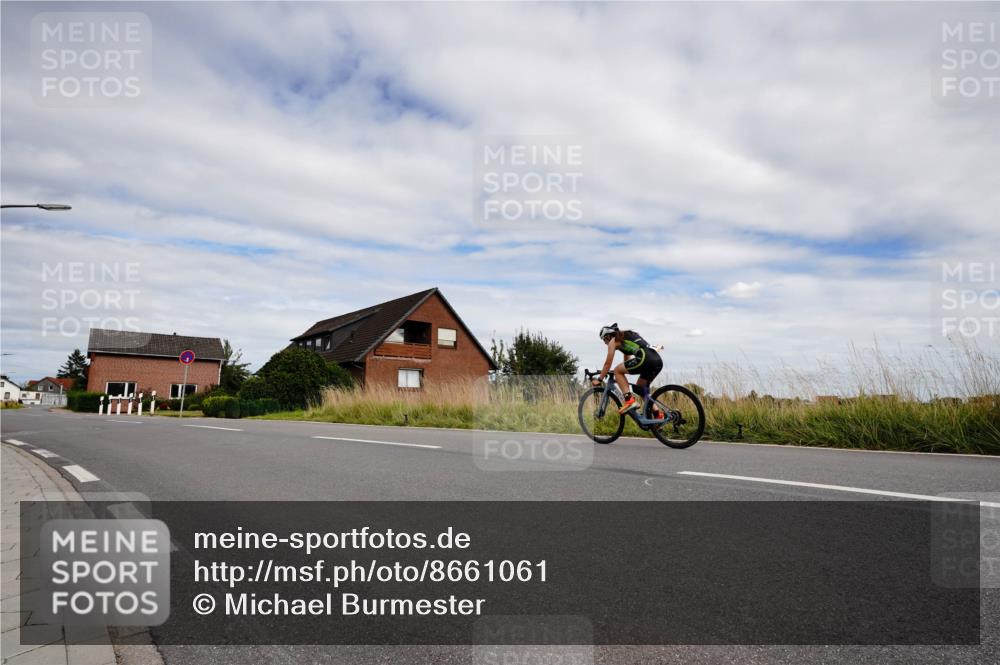 31.08.2025 - Elbe Triathlon Hamburg Michael Burmester http://msf.ph/oto/8661061 31.08.2025 15:52:50 Radfahren  meine-sportfotos.de
