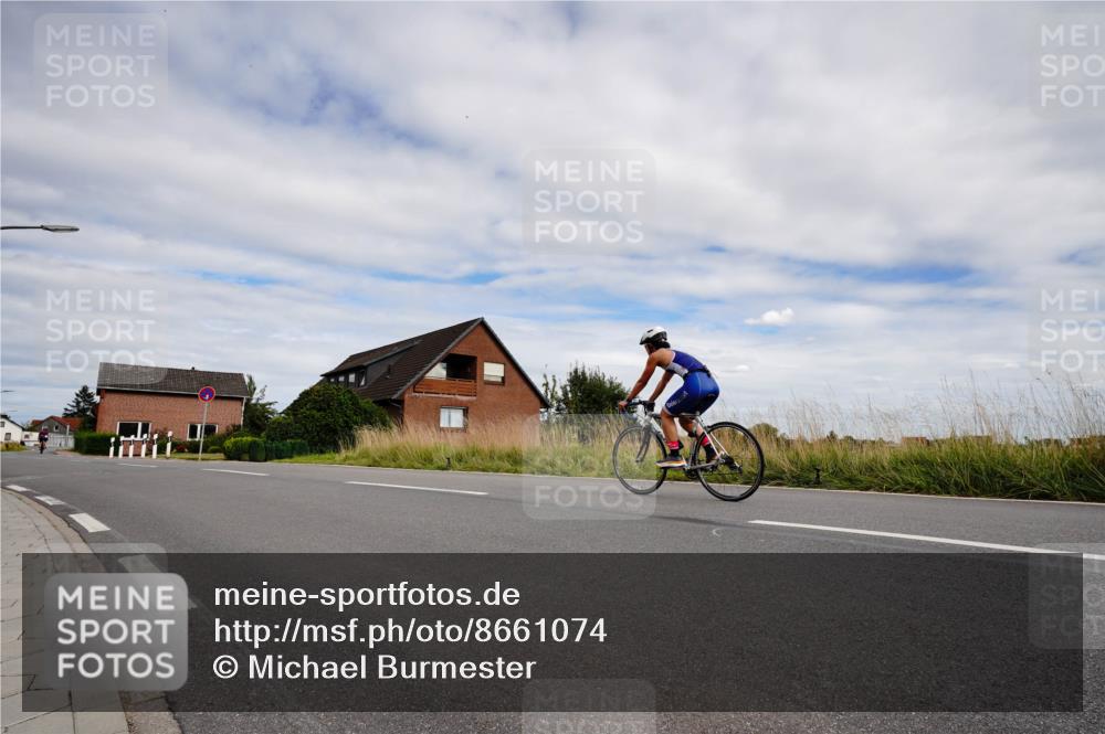 31.08.2025 - Elbe Triathlon Hamburg Michael Burmester http://msf.ph/oto/8661074 31.08.2025 15:54:15 Radfahren  meine-sportfotos.de