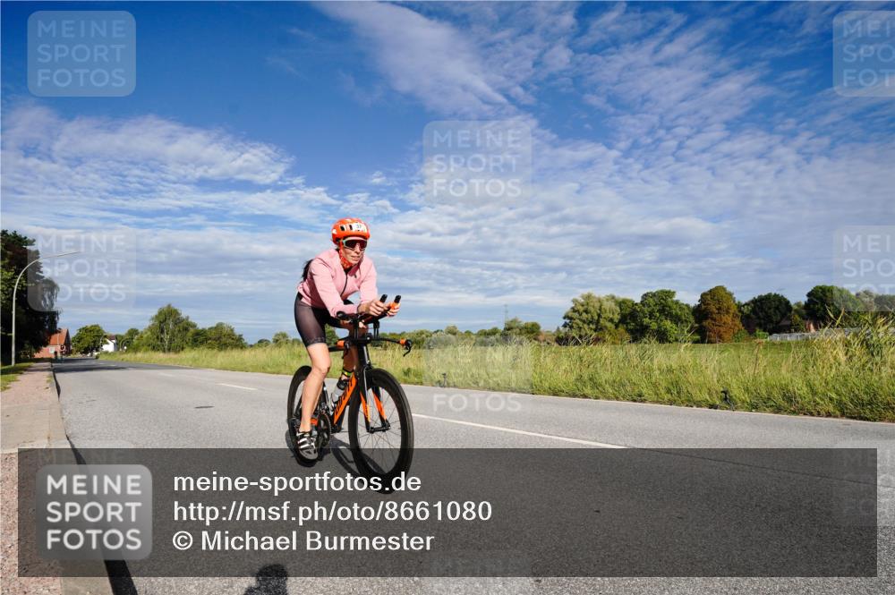 31.08.2025 - Elbe Triathlon Hamburg Michael Burmester http://msf.ph/oto/8661080 31.08.2025 09:01:50 Radfahren 194, 210, 371 meine-sportfotos.de