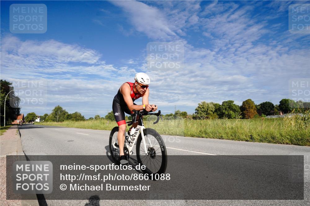 31.08.2025 - Elbe Triathlon Hamburg Michael Burmester http://msf.ph/oto/8661088 31.08.2025 09:01:56 Radfahren 176, 194, 210 meine-sportfotos.de