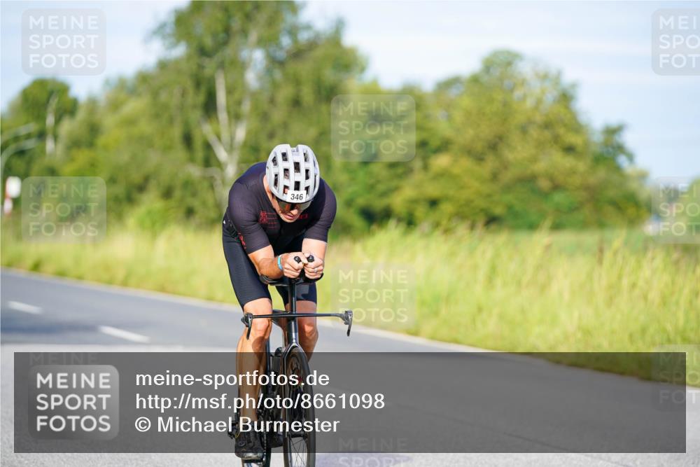 31.08.2025 - Elbe Triathlon Hamburg Michael Burmester http://msf.ph/oto/8661098 31.08.2025 08:57:28 Radfahren 293, 346 meine-sportfotos.de