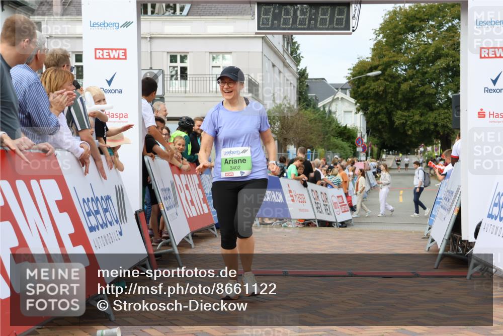 31.08.2025 - 21. Blankeneser Heldenlauf Strokosch-Dieckow http://msf.ph/oto/8661122 31.08.2025 11:27:46 Ziel 3402 meine-sportfotos.de