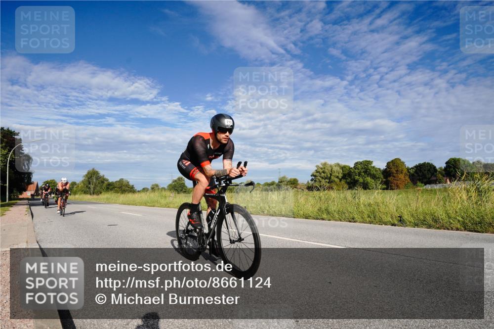 31.08.2025 - Elbe Triathlon Hamburg Michael Burmester http://msf.ph/oto/8661124 31.08.2025 09:02:26 Radfahren 165, 170, 186, 205, 213, 333, 363, 455 meine-sportfotos.de