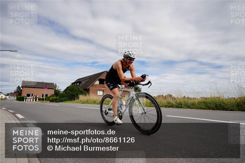 31.08.2025 - Elbe Triathlon Hamburg Michael Burmester http://msf.ph/oto/8661126 31.08.2025 15:56:54 Radfahren  meine-sportfotos.de