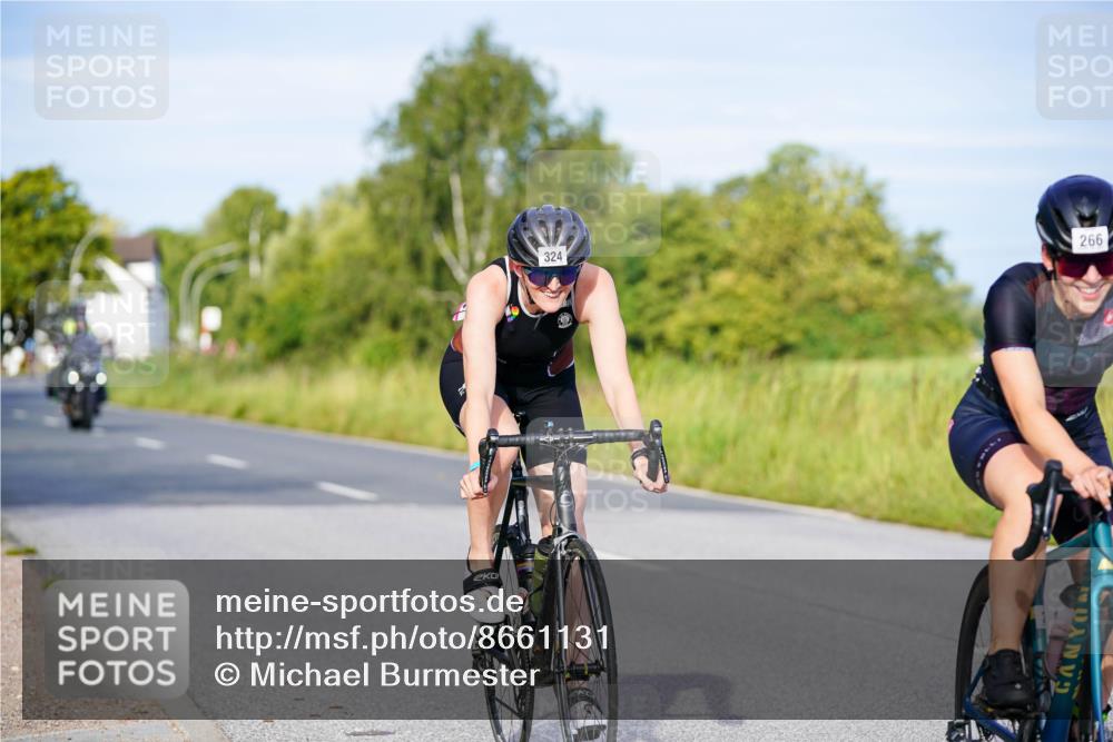 31.08.2025 - Elbe Triathlon Hamburg Michael Burmester http://msf.ph/oto/8661131 31.08.2025 08:57:43 Radfahren 261, 266, 324, 368 meine-sportfotos.de