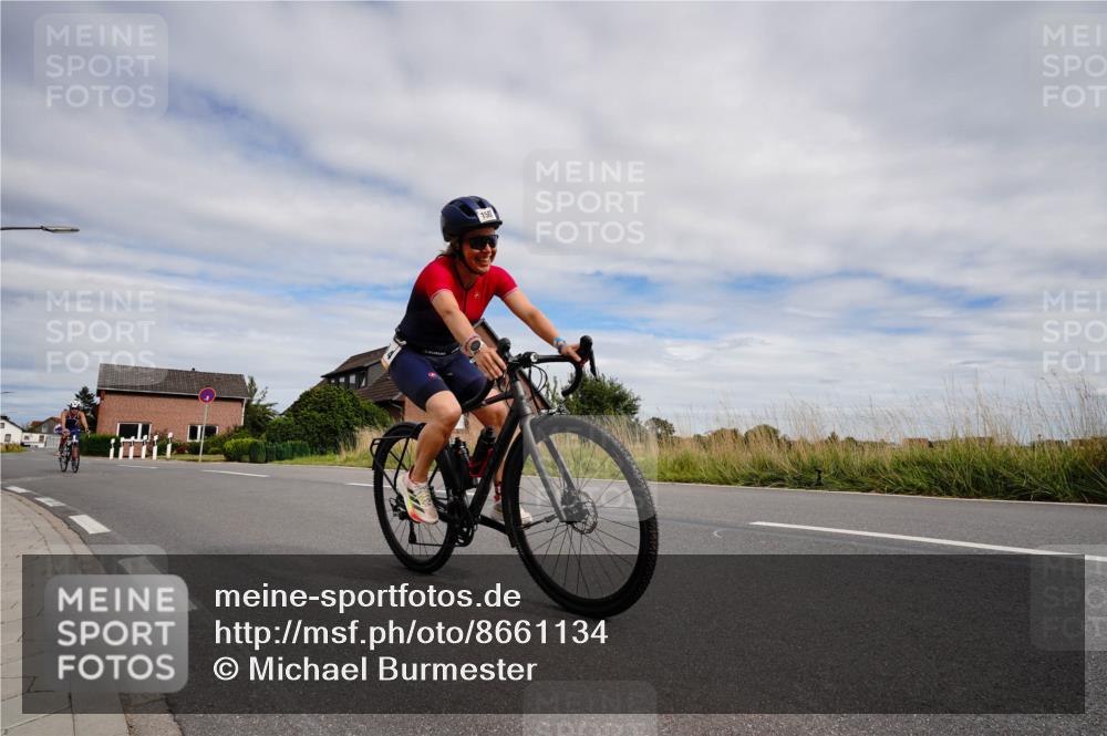 31.08.2025 - Elbe Triathlon Hamburg Michael Burmester http://msf.ph/oto/8661134 31.08.2025 15:57:12 Radfahren  meine-sportfotos.de