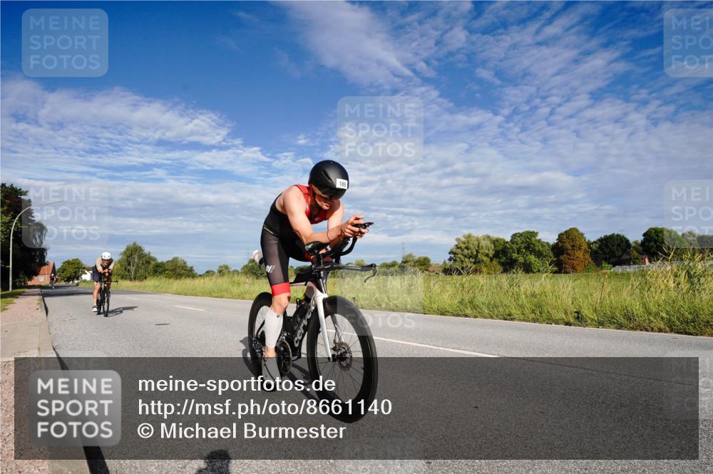 31.08.2025 - Elbe Triathlon Hamburg Michael Burmester http://msf.ph/oto/8661140 31.08.2025 09:02:32 Radfahren 184, 186, 205 meine-sportfotos.de