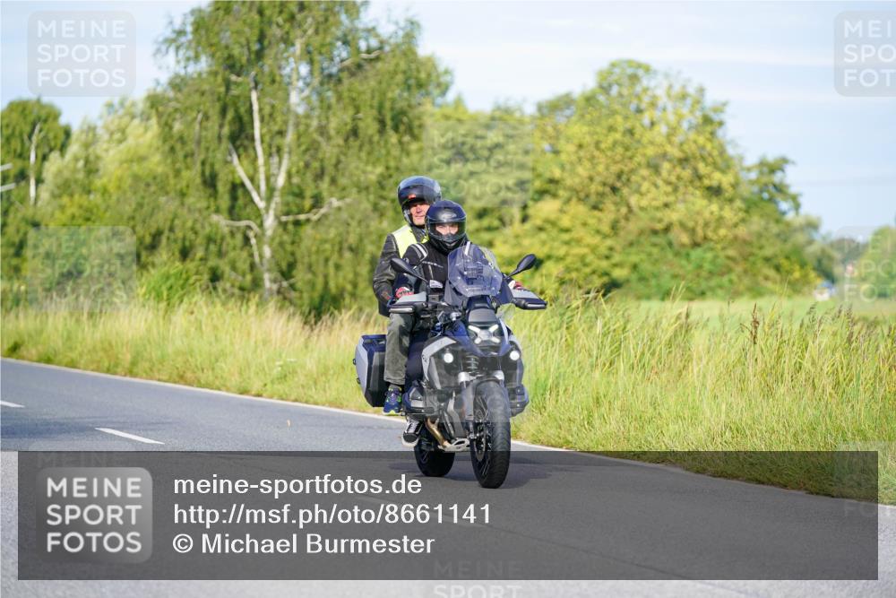 31.08.2025 - Elbe Triathlon Hamburg Michael Burmester http://msf.ph/oto/8661141 31.08.2025 08:57:45 Radfahren 266, 324 meine-sportfotos.de