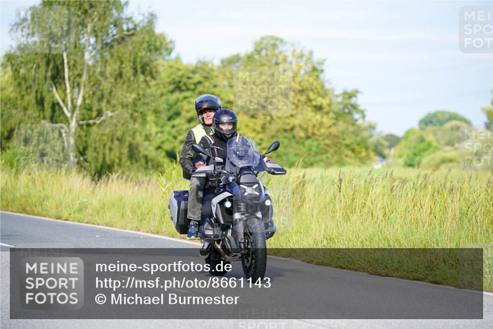31.08.2025 - Elbe Triathlon Hamburg Michael Burmester http://msf.ph/oto/8661143 31.08.2025 08:57:46 Radfahren 266, 324 meine-sportfotos.de