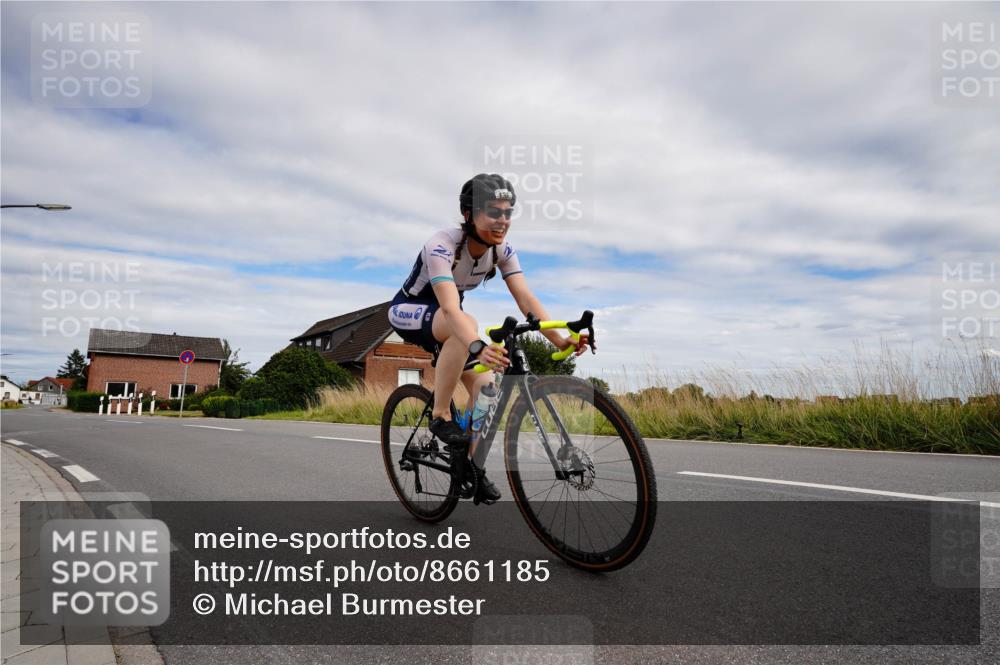 31.08.2025 - Elbe Triathlon Hamburg Michael Burmester http://msf.ph/oto/8661185 31.08.2025 15:59:09 Radfahren  meine-sportfotos.de