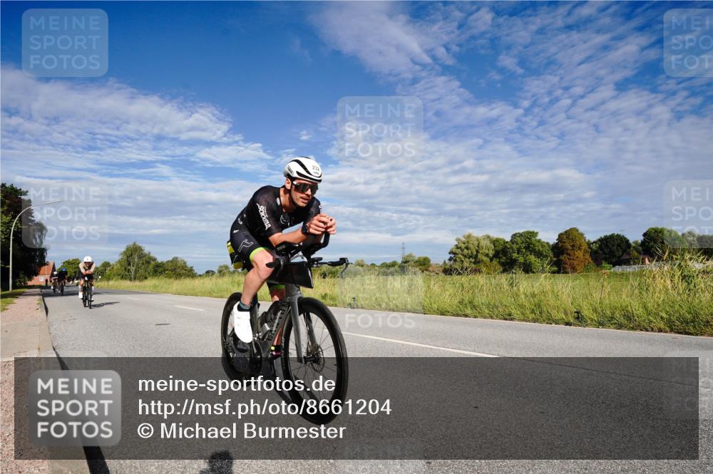 31.08.2025 - Elbe Triathlon Hamburg Michael Burmester http://msf.ph/oto/8661204 31.08.2025 09:03:53 Radfahren 200, 232, 238, 535 meine-sportfotos.de
