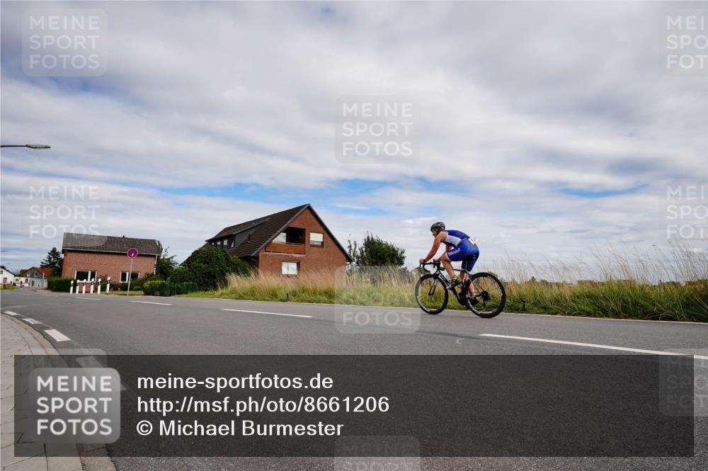 31.08.2025 - Elbe Triathlon Hamburg Michael Burmester http://msf.ph/oto/8661206 31.08.2025 15:59:50 Radfahren  meine-sportfotos.de