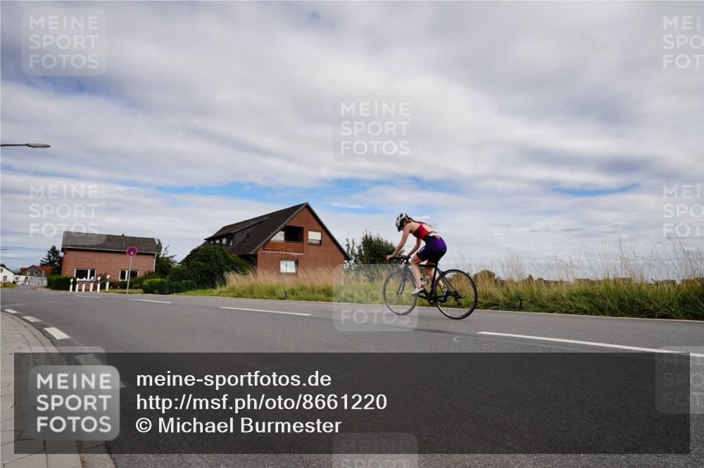31.08.2025 - Elbe Triathlon Hamburg Michael Burmester http://msf.ph/oto/8661220 31.08.2025 16:00:06 Radfahren  meine-sportfotos.de