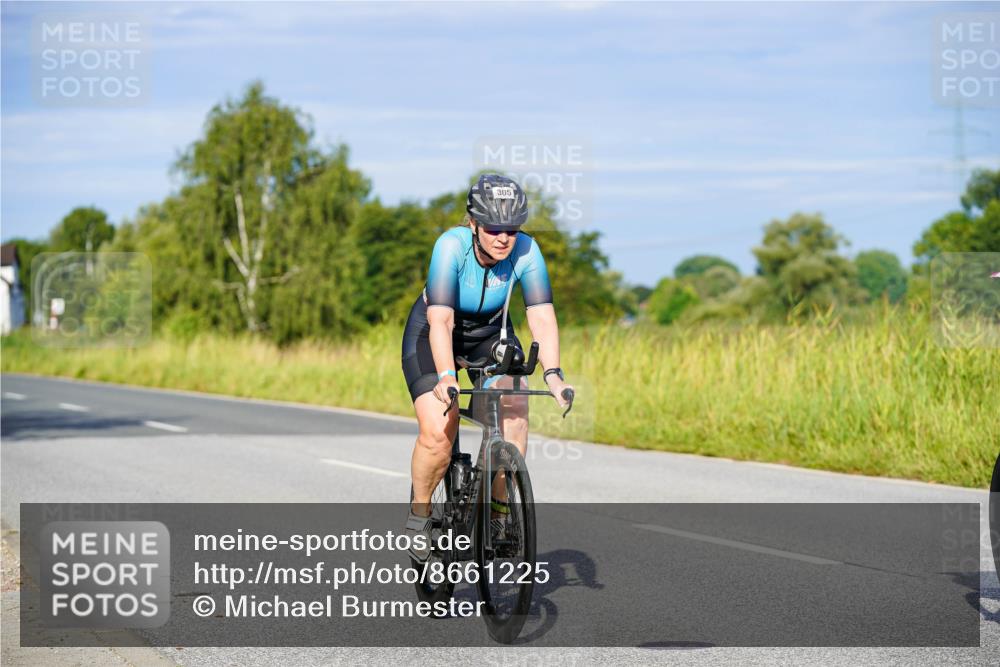 31.08.2025 - Elbe Triathlon Hamburg Michael Burmester http://msf.ph/oto/8661225 31.08.2025 08:58:18 Radfahren 212, 259, 305, 366, 385 meine-sportfotos.de