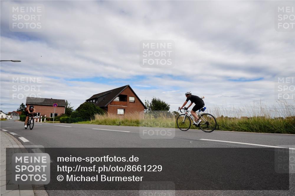 31.08.2025 - Elbe Triathlon Hamburg Michael Burmester http://msf.ph/oto/8661229 31.08.2025 16:00:43 Radfahren  meine-sportfotos.de