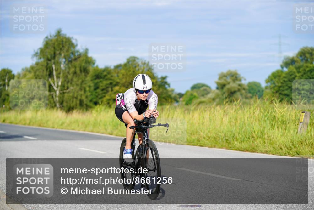 31.08.2025 - Elbe Triathlon Hamburg Michael Burmester http://msf.ph/oto/8661256 31.08.2025 08:58:26 Radfahren 239, 247, 268, 278, 385 meine-sportfotos.de
