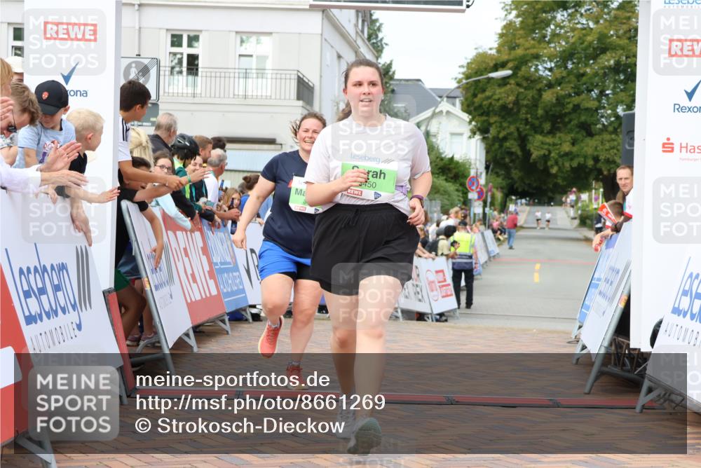 31.08.2025 - 21. Blankeneser Heldenlauf Strokosch-Dieckow http://msf.ph/oto/8661269 31.08.2025 11:26:11 Ziel 3450, 3589, 3043, 3434, 3667 meine-sportfotos.de