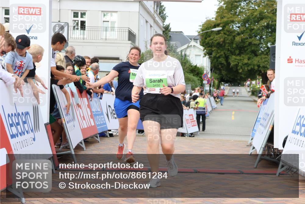 31.08.2025 - 21. Blankeneser Heldenlauf Strokosch-Dieckow http://msf.ph/oto/8661284 31.08.2025 11:26:11 Ziel 3450, 3589, 3043, 3434, 3667 meine-sportfotos.de