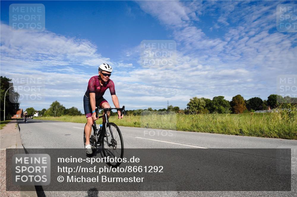 31.08.2025 - Elbe Triathlon Hamburg Michael Burmester http://msf.ph/oto/8661292 31.08.2025 09:05:17 Radfahren 196, 225, 364, 372 meine-sportfotos.de