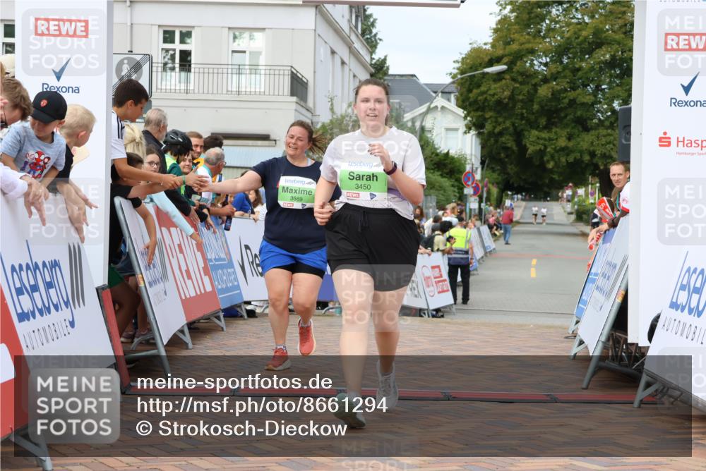 31.08.2025 - 21. Blankeneser Heldenlauf Strokosch-Dieckow http://msf.ph/oto/8661294 31.08.2025 11:26:10 Ziel 3597, 3596, 3450, 3589, 3043, 3434, 3667 meine-sportfotos.de