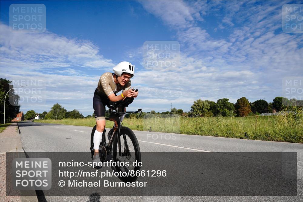 31.08.2025 - Elbe Triathlon Hamburg Michael Burmester http://msf.ph/oto/8661296 31.08.2025 09:05:19 Radfahren 196, 225, 364, 372 meine-sportfotos.de