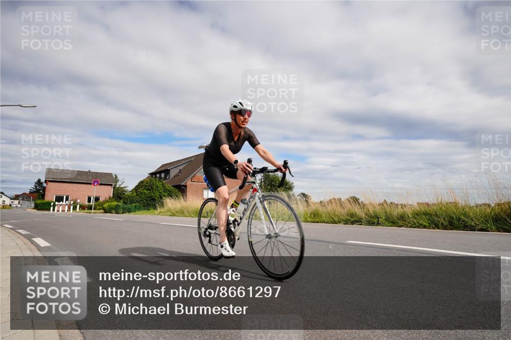 31.08.2025 - Elbe Triathlon Hamburg Michael Burmester http://msf.ph/oto/8661297 31.08.2025 16:03:37 Radfahren  meine-sportfotos.de