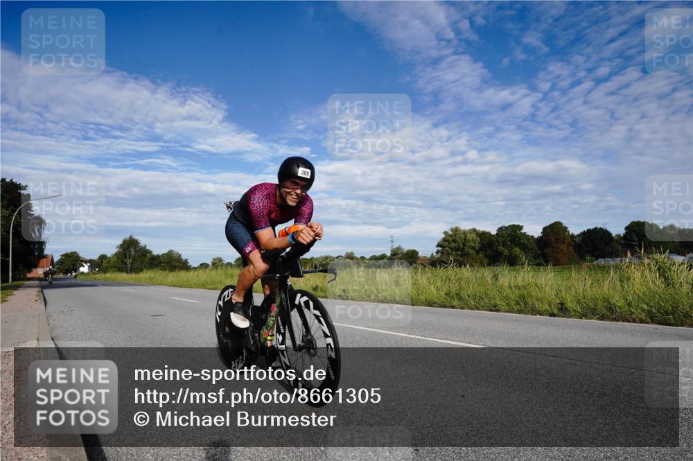 31.08.2025 - Elbe Triathlon Hamburg Michael Burmester http://msf.ph/oto/8661305 31.08.2025 09:06:01 Radfahren 189, 228, 343, 369 meine-sportfotos.de
