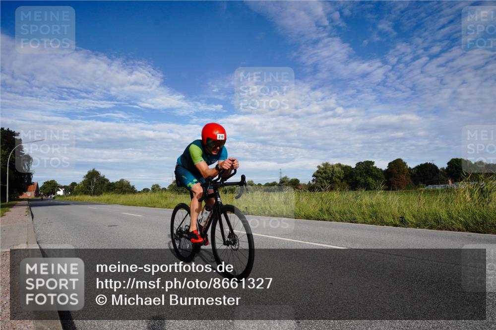 31.08.2025 - Elbe Triathlon Hamburg Michael Burmester http://msf.ph/oto/8661327 31.08.2025 09:06:18 Radfahren 219, 465 meine-sportfotos.de