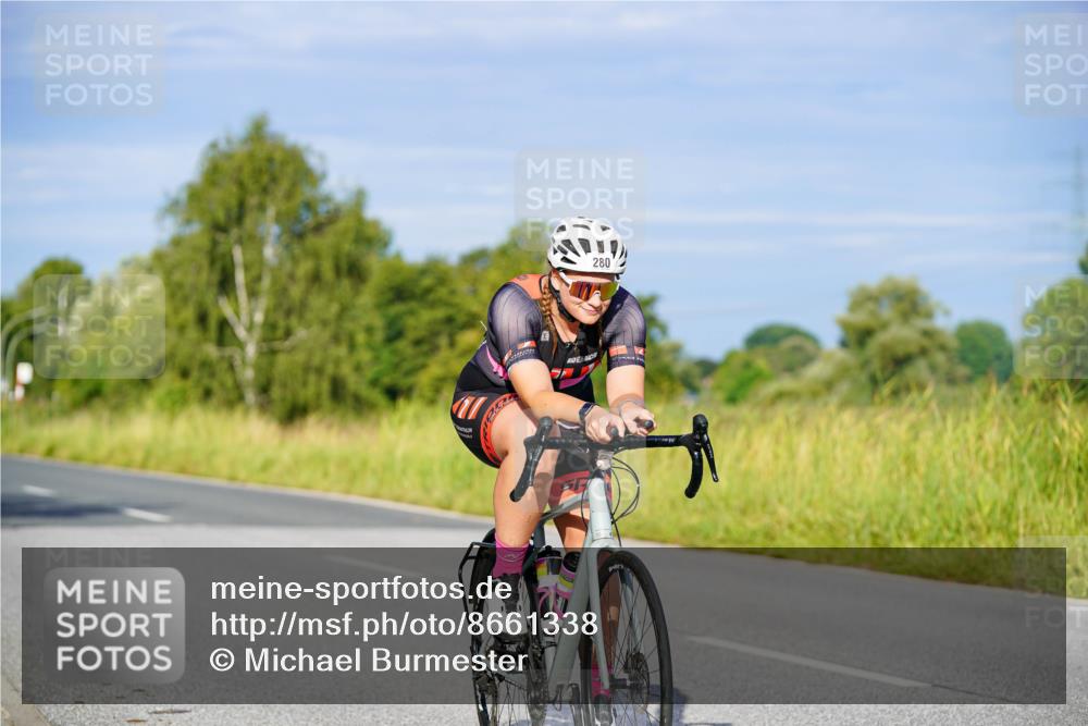 31.08.2025 - Elbe Triathlon Hamburg Michael Burmester http://msf.ph/oto/8661338 31.08.2025 08:58:57 Radfahren 179, 280, 299, 308, 353 meine-sportfotos.de